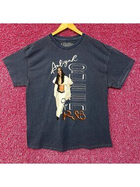 Aaliyah R&B Vintage-Style Washed Blue T-Shirt Large